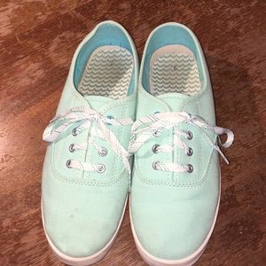 Turquoise canvas shoes, size 9